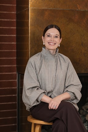 Website-Team-Headshots-400-x-600-(3)-Kerrie
