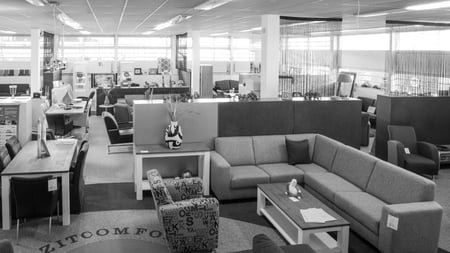 valiant 1992 aquired