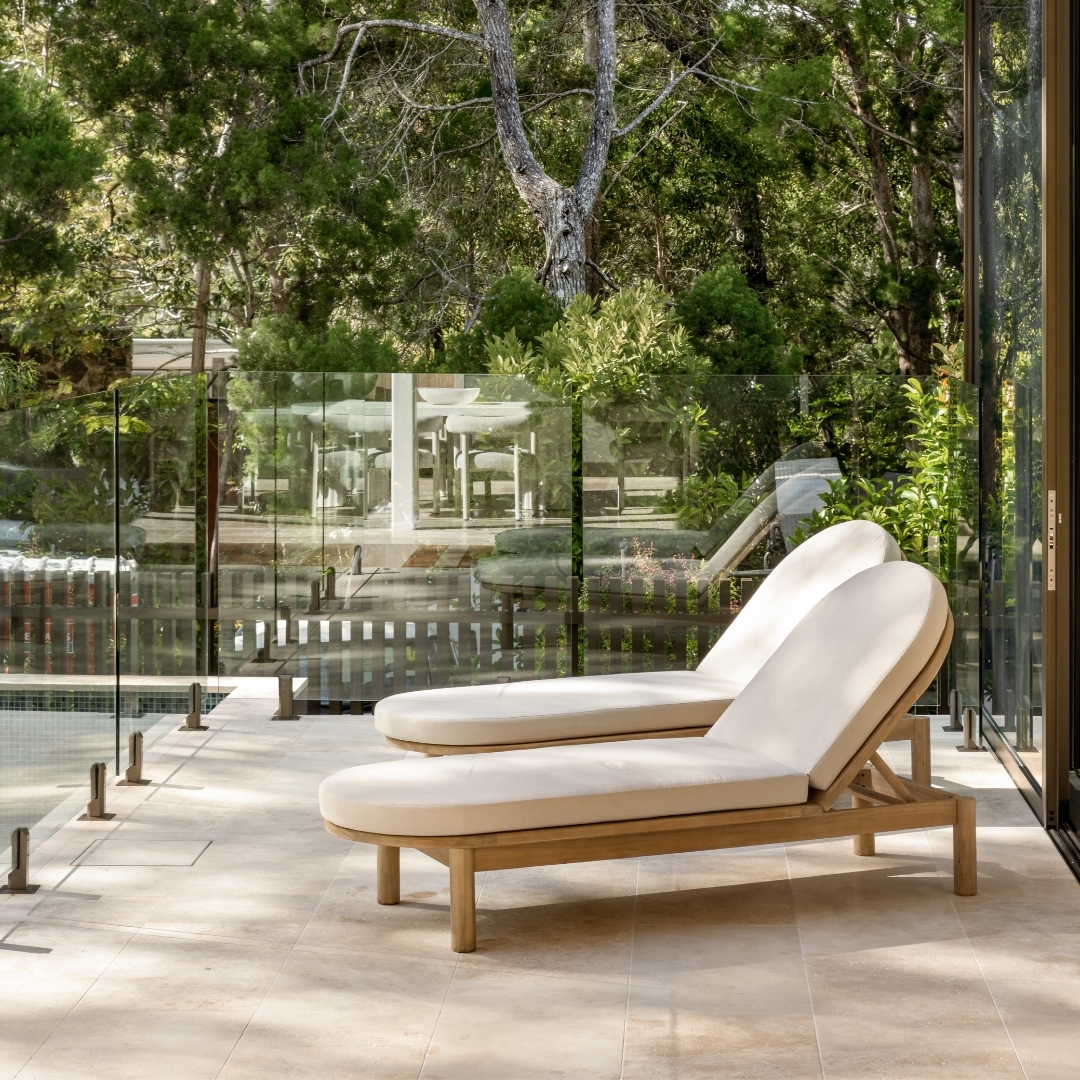Little Cove - Outdoor Sun Loungers