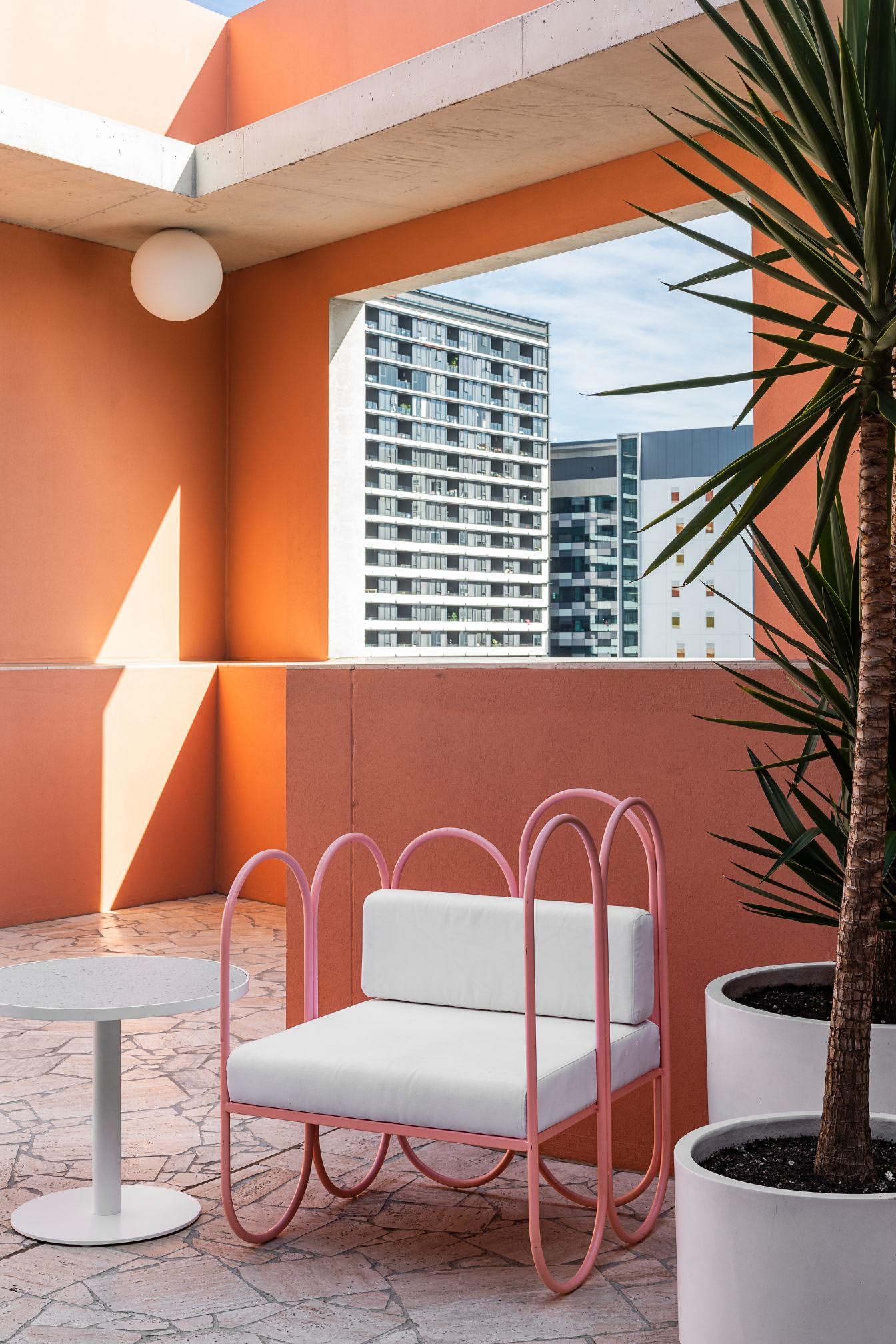 Valiant_events_furniture_hire_styling-the_Calile_hotel_brisbane_miami_lounging_pastel_couch_sofa