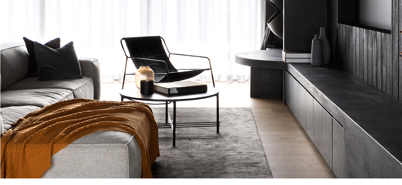 Valiant Interiors Onyx Living Room Furniture